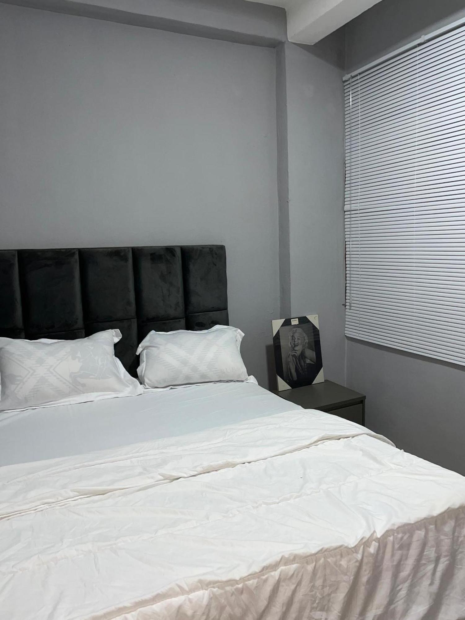 Ecolinkshouse Villa Yaoundé Buitenkant foto